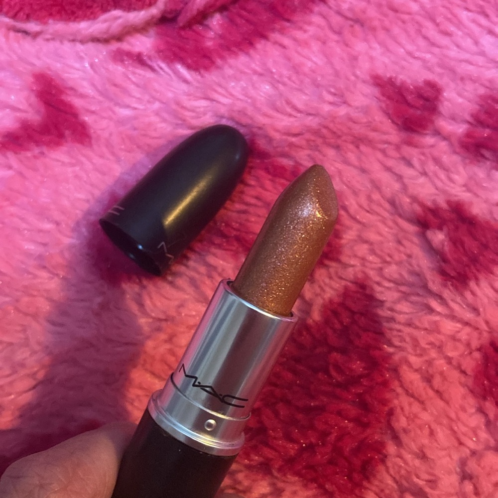 *RARE* MAC Dazzle Lipstick “Powerful”